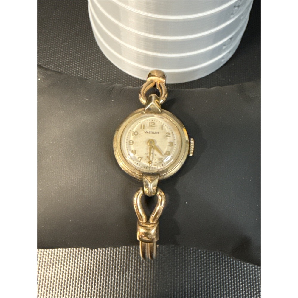 Vintage Waltham 17 Jewel Ladies Watch 10k Rolled Gold Bezel Runs Great 21mm